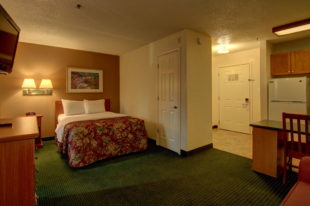 קנסואו Intown Suites Extended Stay Marietta Ga - Town Center מראה חיצוני תמונה