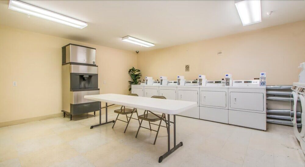 קנסואו Intown Suites Extended Stay Marietta Ga - Town Center מראה חיצוני תמונה